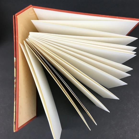 New Halloween Fold Out Scrapbook Photo Album Once Upon A Family Pumpkins Fall. S - Picture 4 of 6